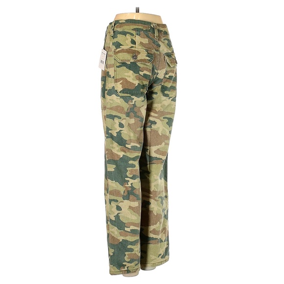 NWT FREE PEOPLE Cargo Cropped Green Camo Pants - Picture 6 of 13